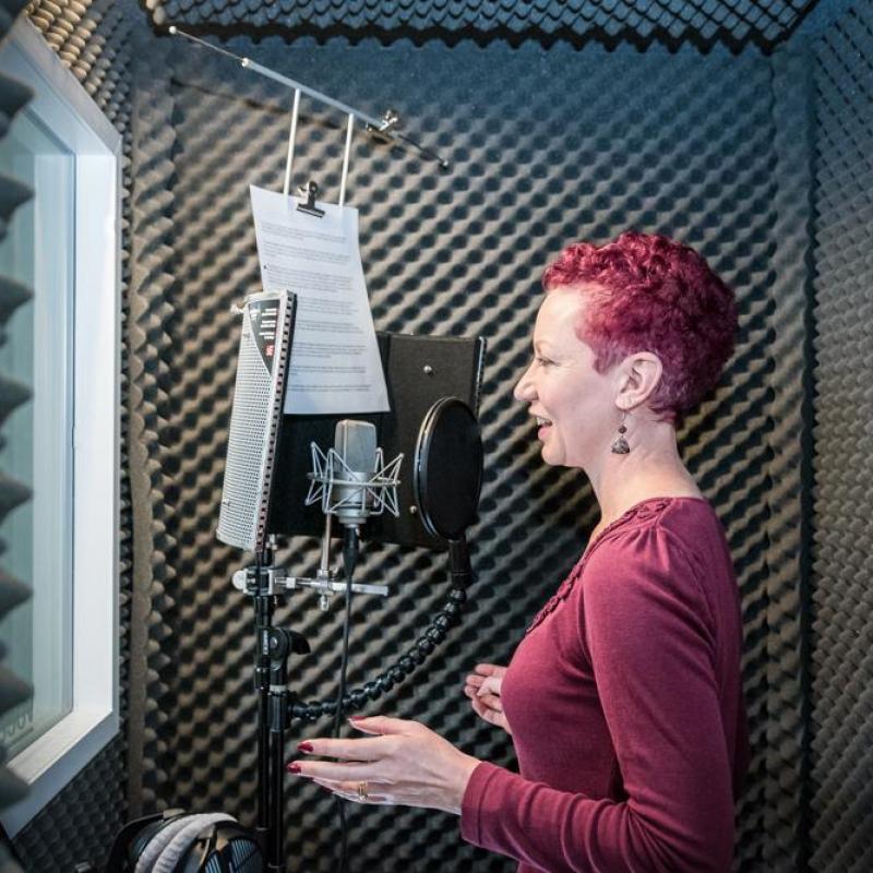 Liz Drury Voiceovers Voiceover Studio Finder
